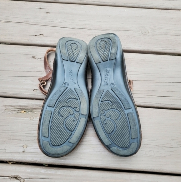Naot Gardenia Brown Leather Cork Sole Mary Jane Slingback Strap Boho Flats 41 - Picture 7 of 9